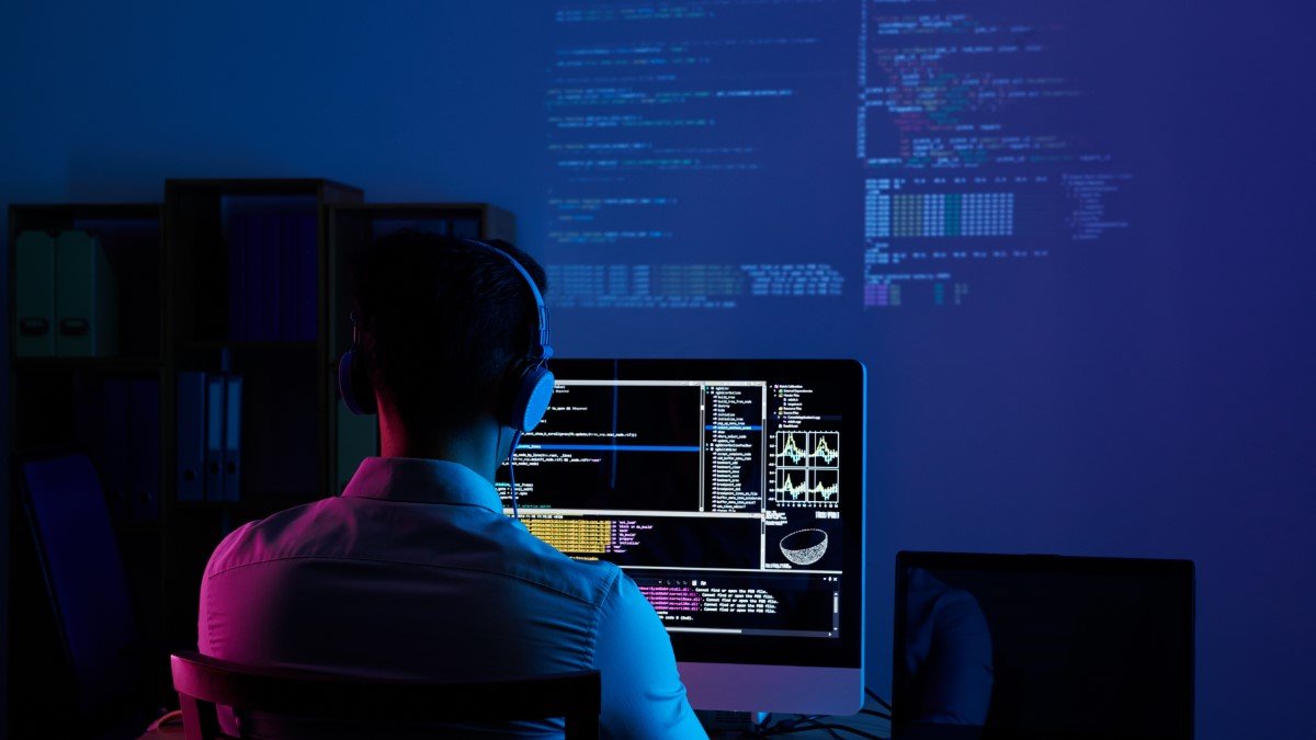 A Beginner’s Guide to the Software Engineer Career Path
